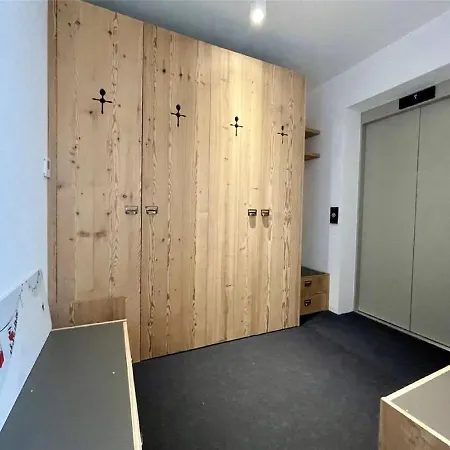 Дом отдыха Spacious 4-bedroom Retreat In The Heart Of Aosta Valley *
