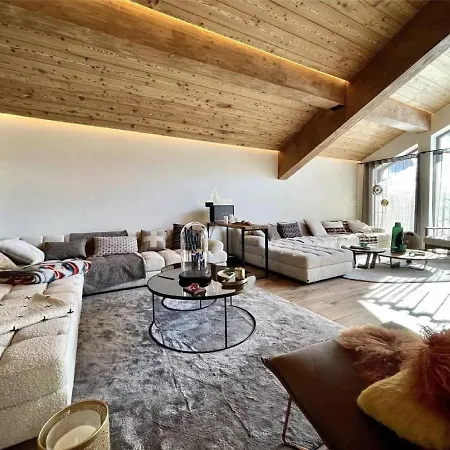 Дом отдыха Spacious 4-bedroom Retreat In The Heart Of Aosta Valley Брей-Червиния