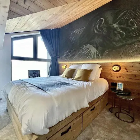 Spacious 4-bedroom Retreat In The Heart Of Aosta Valley Дом отдыха Брей-Червиния